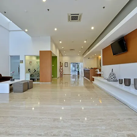 Whiz Hotel Pemuda Semarang-3