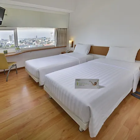 Whiz Hotel Pemuda Semarang-2