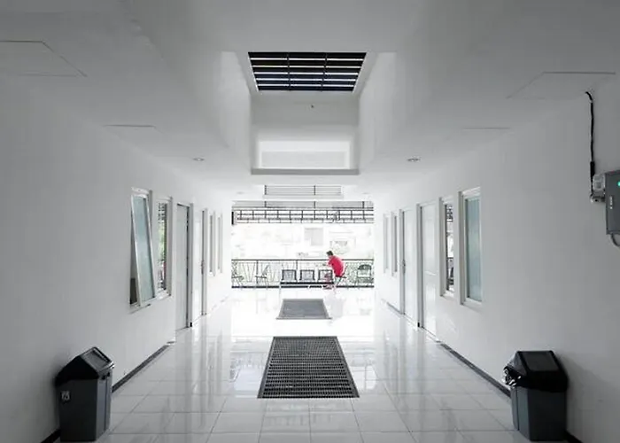 Reddoorz Near Plaza Simpang Lima Hotel Semarang
